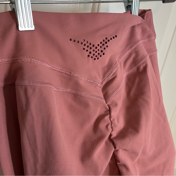 Gymshark x Whitney Simmons Scrunch Leggings Size ESTIMATED XS Cropped - Picture 3 of 8